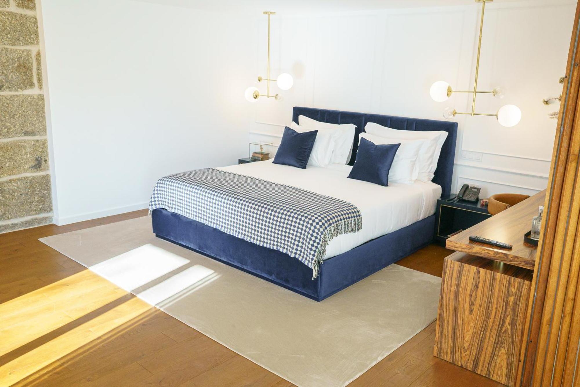 Quinta De Silvalde Hotel ซานโตชีร์โซ ภายนอก รูปภาพ
