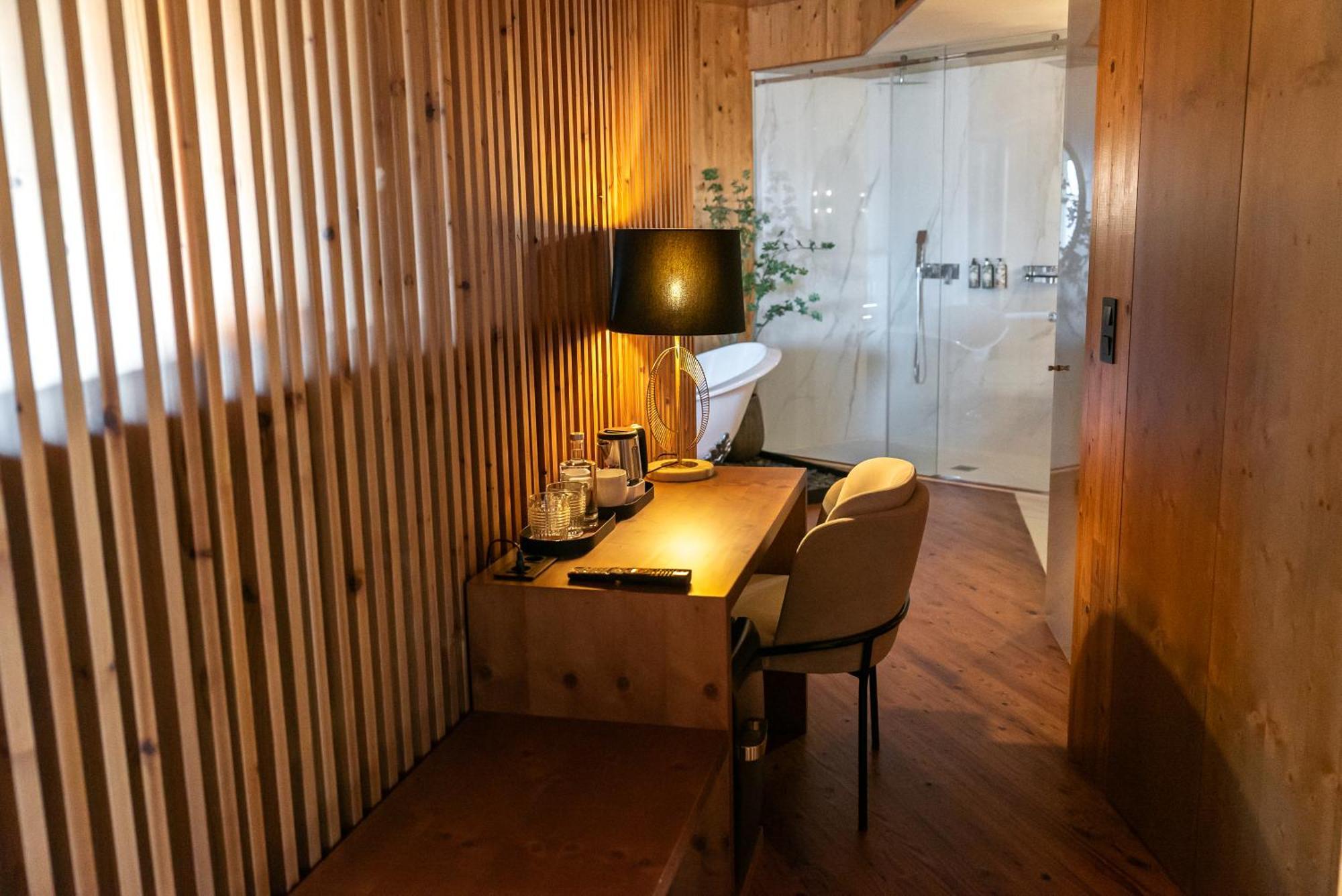 Quinta De Silvalde Hotel ซานโตชีร์โซ ภายนอก รูปภาพ