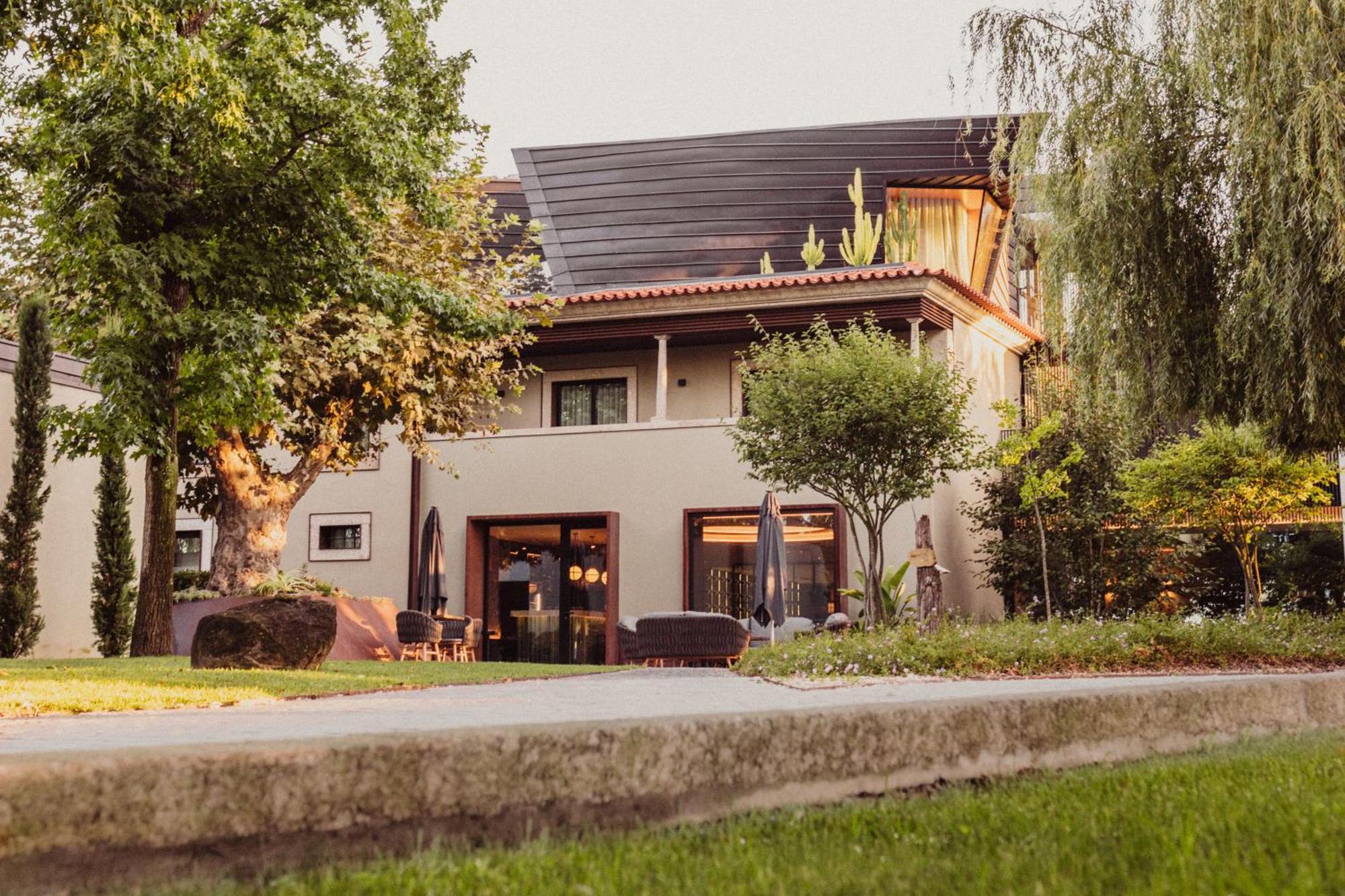 Quinta De Silvalde Hotel ซานโตชีร์โซ ภายนอก รูปภาพ